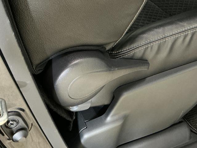 タントカスタムＸ　９インチナビ　パノラマモニター　フルセグチューナ９インチナビ　パノラマモニター　フルセグチューナー　ブルートゥース対応　プッシュボタンエンジンスタート　両側リヤパワースライドドア　ＬＥＤヘッドライト　コーナーセンサー　オートライト　オートエアコン（京都府）の中古車