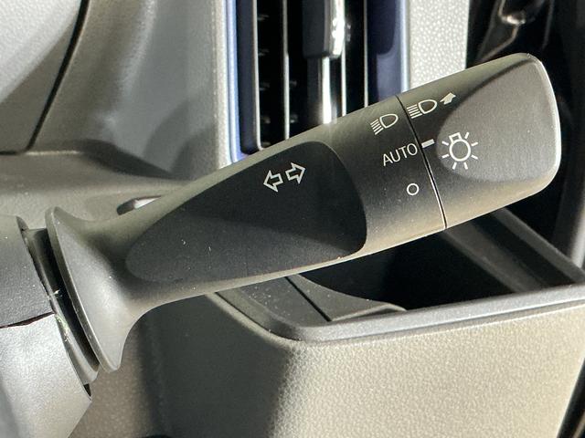 タントカスタムＸ　９インチナビ　パノラマモニター　フルセグチューナ９インチナビ　パノラマモニター　フルセグチューナー　ブルートゥース対応　プッシュボタンエンジンスタート　両側リヤパワースライドドア　ＬＥＤヘッドライト　コーナーセンサー　オートライト　オートエアコン（京都府）の中古車