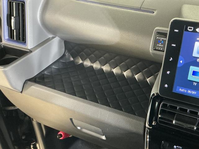 タントカスタムＸ　９インチナビ　パノラマモニター　フルセグチューナ９インチナビ　パノラマモニター　フルセグチューナー　ブルートゥース対応　プッシュボタンエンジンスタート　両側リヤパワースライドドア　ＬＥＤヘッドライト　コーナーセンサー　オートライト　オートエアコン（京都府）の中古車