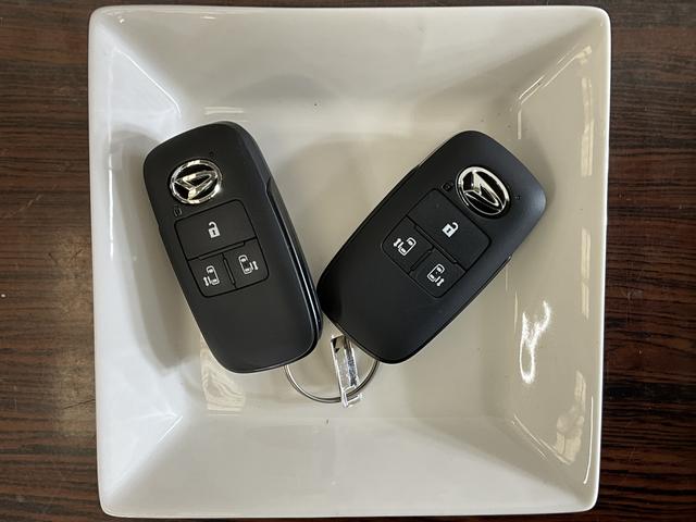 タントカスタムＸ　届出済未使用車　パノラマモニター届出済未使用車　スマートアシスト　パノラマモニター　プッシュボタンエンジンスタート　両側リヤパワースライドドア　ＬＥＤヘッドライト　オートエアコン　オートライト　コーナーセンサー　シートヒーター（京都府）の中古車