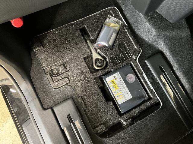 タントカスタムＸ　届出済未使用車　パノラマモニター届出済未使用車　スマートアシスト　パノラマモニター　プッシュボタンエンジンスタート　両側リヤパワースライドドア　ＬＥＤヘッドライト　オートエアコン　オートライト　コーナーセンサー　シートヒーター（京都府）の中古車