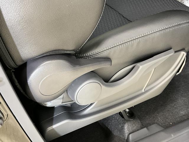 タントカスタムＸ　届出済未使用車　パノラマモニター届出済未使用車　スマートアシスト　パノラマモニター　プッシュボタンエンジンスタート　両側リヤパワースライドドア　ＬＥＤヘッドライト　オートエアコン　オートライト　コーナーセンサー　シートヒーター（京都府）の中古車