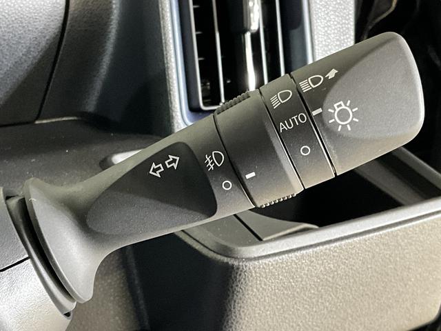 タントカスタムＸ　届出済未使用車　パノラマモニター届出済未使用車　スマートアシスト　パノラマモニター　プッシュボタンエンジンスタート　両側リヤパワースライドドア　ＬＥＤヘッドライト　オートエアコン　オートライト　コーナーセンサー　シートヒーター（京都府）の中古車