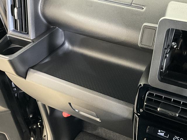 タントカスタムＸ　届出済未使用車　パノラマモニター届出済未使用車　スマートアシスト　パノラマモニター　プッシュボタンエンジンスタート　両側リヤパワースライドドア　ＬＥＤヘッドライト　オートエアコン　オートライト　コーナーセンサー　シートヒーター（京都府）の中古車