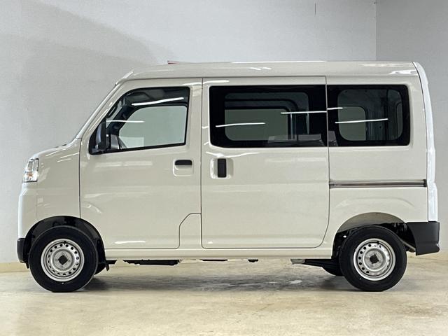ハイゼットカーゴＤＸ　届出済み未使用車　切替式４ＷＤ　前後コーナーセンサー届出済み未使用車　切替式４ＷＤ　前後コーナーセンサー　オートマチックハイビーム　スマートアシスト　キーレスエントリー　オートライト　スペアキー有り　アイドリングストップ　横滑り防止装置　スペアタイヤ（京都府）の中古車