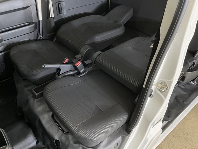 ハイゼットカーゴＤＸ　届出済み未使用車　切替式４ＷＤ　前後コーナーセンサー届出済み未使用車　切替式４ＷＤ　前後コーナーセンサー　オートマチックハイビーム　スマートアシスト　キーレスエントリー　オートライト　スペアキー有り　アイドリングストップ　横滑り防止装置　スペアタイヤ（京都府）の中古車