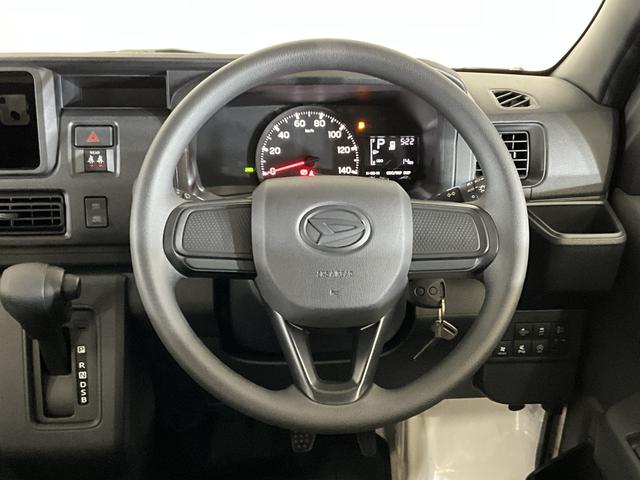 ハイゼットカーゴＤＸ　届出済み未使用車　切替式４ＷＤ　前後コーナーセンサー届出済み未使用車　切替式４ＷＤ　前後コーナーセンサー　オートマチックハイビーム　スマートアシスト　キーレスエントリー　オートライト　スペアキー有り　アイドリングストップ　横滑り防止装置　スペアタイヤ（京都府）の中古車