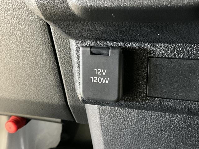 ハイゼットカーゴＤＸ　届出済み未使用車　切替式４ＷＤ　前後コーナーセンサー届出済み未使用車　切替式４ＷＤ　前後コーナーセンサー　オートマチックハイビーム　スマートアシスト　キーレスエントリー　オートライト　スペアキー有り　アイドリングストップ　横滑り防止装置　スペアタイヤ（京都府）の中古車