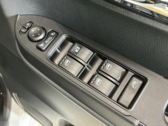 タントカスタムＲＳ　ワンオーナー　ターボ　ディスプレイオーディオワンオーナー　ターボ　ディスプレイオーディオ　バックカメラ　ＥＴＣ　両側電動スライドドア　アダプティブクルーズコントロール　コーナーセンサー　シートヒーター　電子パーキング　オートマチックハイビーム（京都府）の中古車