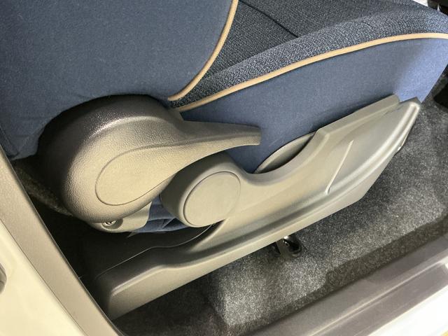 ムーヴキャンバスセオリーＧ　届出済未使用車　ナビ　パノラマモニタースマートアシスト　ナビ　パノラマモニター　フルセグチューナー　ブルートゥース対応　プッシュボタンエンジンスタート　両側リヤパワースライドドア　コーナーセンサ　ＬＥＤヘッドライト　オートエアコン　ＡＢＳ（京都府）の中古車