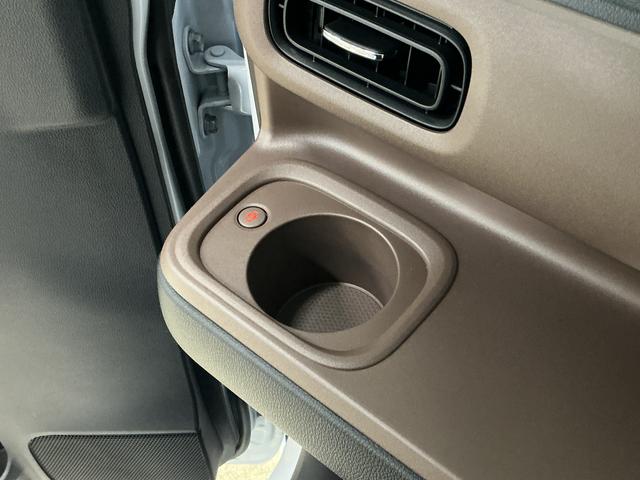 ムーヴキャンバスセオリーＧ　届出済未使用車　ナビ　パノラマモニタースマートアシスト　ナビ　パノラマモニター　フルセグチューナー　ブルートゥース対応　プッシュボタンエンジンスタート　両側リヤパワースライドドア　コーナーセンサ　ＬＥＤヘッドライト　オートエアコン　ＡＢＳ（京都府）の中古車