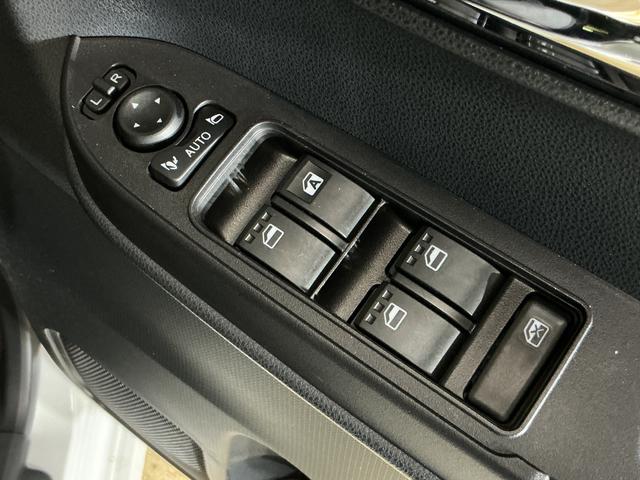 タントカスタムＲＳリミテッド　ターボ　９型ディスプレイオーディオ９インチディスプレイオーディオ　バックカメラ　フルセグチューナー　ブルートゥース対応　スマートアシスト　プッシュボタンエンジンスタート　両側リヤパワースライドドア　ターボ　クルーズコントロール　ＡＢＳ（京都府）の中古車