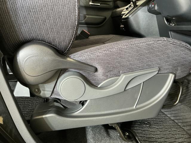 ムーヴＧ　バックカメラ　片側電動スライドドア　前後コーナーセンサーバックカメラ　片側電動スライドドア　前後コーナーセンサー　電子パーキング　オートブレーキホールド　オートマチックハイビーム　ＵＳＢチャージャー　スマートキー　オートライト　ＬＥＤヘッドライト（京都府）の中古車