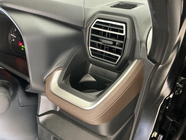 ムーヴＧ　バックカメラ　片側電動スライドドア　前後コーナーセンサーバックカメラ　片側電動スライドドア　前後コーナーセンサー　電子パーキング　オートブレーキホールド　オートマチックハイビーム　ＵＳＢチャージャー　スマートキー　オートライト　ＬＥＤヘッドライト（京都府）の中古車