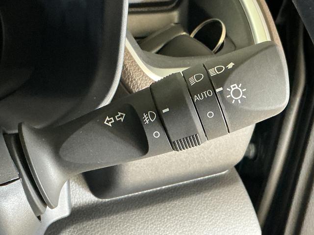 ムーヴＧ　バックカメラ　片側電動スライドドア　前後コーナーセンサーバックカメラ　片側電動スライドドア　前後コーナーセンサー　電子パーキング　オートブレーキホールド　オートマチックハイビーム　ＵＳＢチャージャー　スマートキー　オートライト　ＬＥＤヘッドライト（京都府）の中古車