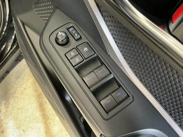 C−HRS ワンオーナー ナビ 全方位カメラ ETC クルコンワンオーナー ナビ パノラミックビューモニター ETC アダプティブクルーズコントロール ヘルプネット 電子パーキング オートマチックハイビーム オートブレーキホールド Bluetooth USB接続(京都府)の中古車