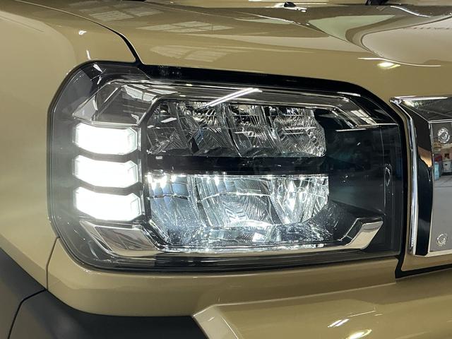 タフトＧターボ　クロムベンチャー　届出済未使用車　ナビ届出済未使用車　ターボ　ナビ　フルセグチューナー　ブルートゥース対応　バックカメラ　プッシュボタンエンジンスタート　ＬＥＤヘッドライト　アダプティブクルーズコントロール　コーナーセンサー　オートライト（京都府）の中古車