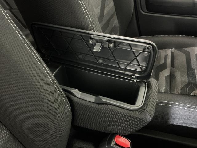 タフトＧターボ　クロムベンチャー　届出済未使用車　ナビ届出済未使用車　ターボ　ナビ　フルセグチューナー　ブルートゥース対応　バックカメラ　プッシュボタンエンジンスタート　ＬＥＤヘッドライト　アダプティブクルーズコントロール　コーナーセンサー　オートライト（京都府）の中古車