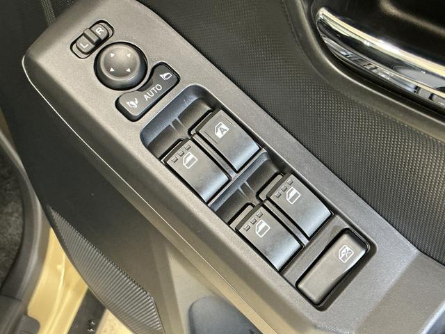 タフトＧターボ　クロムベンチャー　届出済み未使用車　ナビ　クルコン届出済み未使用車　ターボ　ナビ　バックカメラ　アダプティブクルーズコントロール　コーナーセンサー　シートヒーター　スカイフィールトップ　電子パーキング　オートマチックハイビーム　オートブレーキホールド（京都府）の中古車