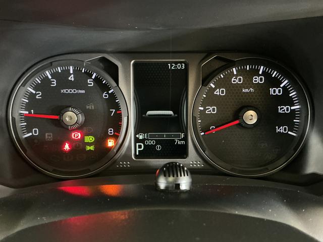 タフトＧターボ　クロムベンチャー　届出済み未使用車　ナビ　クルコン届出済み未使用車　ターボ　ナビ　バックカメラ　アダプティブクルーズコントロール　コーナーセンサー　シートヒーター　スカイフィールトップ　電子パーキング　オートマチックハイビーム　オートブレーキホールド（京都府）の中古車