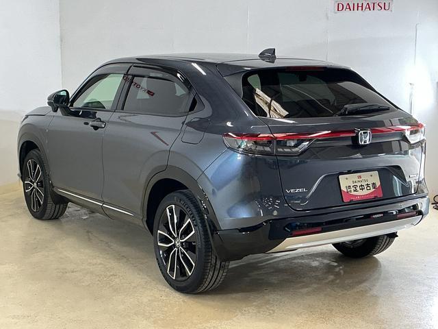 ヴェゼルｅ：ＨＥＶ　Ｚ　ナビ　バックカメラ　ＥＴＣ　ドライブレコーダナビ　バックカメラ　ＥＴＣ　ドライブレコーダー　フルセグチューナー　ブルートゥース対応　クルーズコントロール　アルミホイール　プッシュボタンエンジンスタート　シートヒーター　ＬＥＤヘッドランプ　ＡＢＳ（京都府）の中古車