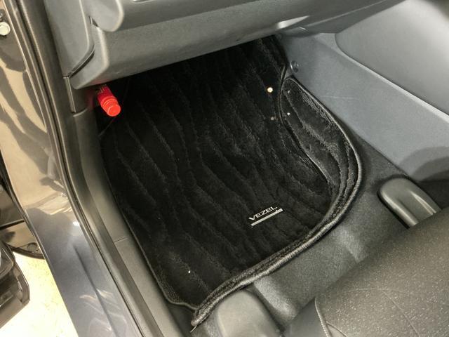 ヴェゼルｅ：ＨＥＶ　Ｚ　ナビ　バックカメラ　ＥＴＣ　ドライブレコーダナビ　バックカメラ　ＥＴＣ　ドライブレコーダー　フルセグチューナー　ブルートゥース対応　クルーズコントロール　アルミホイール　プッシュボタンエンジンスタート　シートヒーター　ＬＥＤヘッドランプ　ＡＢＳ（京都府）の中古車