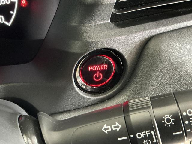 ヴェゼルｅ：ＨＥＶ　Ｚ　ナビ　バックカメラ　ＥＴＣ　ドライブレコーダナビ　バックカメラ　ＥＴＣ　ドライブレコーダー　フルセグチューナー　ブルートゥース対応　クルーズコントロール　アルミホイール　プッシュボタンエンジンスタート　シートヒーター　ＬＥＤヘッドランプ　ＡＢＳ（京都府）の中古車