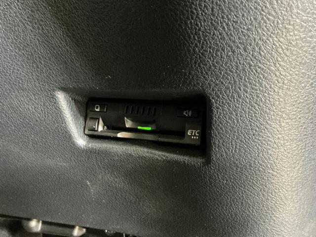 シエンタハイブリッドＧ　ワンオーナー　福祉車両　ナビ　全方位カメラワンオーナー　福祉車両　ナビ　全方位カメラ　ドラレコ　ＥＴＣ　ターンチルトシート　両側電動スライドドア　コーナーセンサー　オートクルーズコントロール　オートマチックハイビーム　Ｂｌｕｅｔｏｏｔｈ（京都府）の中古車