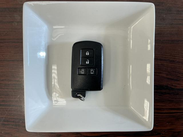 シエンタハイブリッドＧ　ワンオーナー　福祉車両　ナビ　全方位カメラワンオーナー　福祉車両　ナビ　全方位カメラ　ドラレコ　ＥＴＣ　ターンチルトシート　両側電動スライドドア　コーナーセンサー　オートクルーズコントロール　オートマチックハイビーム　Ｂｌｕｅｔｏｏｔｈ（京都府）の中古車