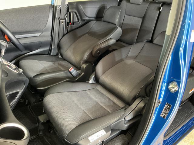 シエンタハイブリッドＧ　ワンオーナー　福祉車両　ナビ　全方位カメラワンオーナー　福祉車両　ナビ　全方位カメラ　ドラレコ　ＥＴＣ　ターンチルトシート　両側電動スライドドア　コーナーセンサー　オートクルーズコントロール　オートマチックハイビーム　Ｂｌｕｅｔｏｏｔｈ（京都府）の中古車