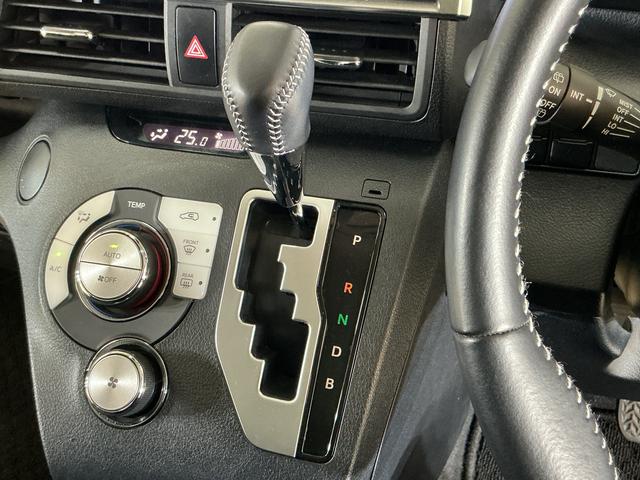 シエンタハイブリッドＧ　ワンオーナー　福祉車両　ナビ　全方位カメラワンオーナー　福祉車両　ナビ　全方位カメラ　ドラレコ　ＥＴＣ　ターンチルトシート　両側電動スライドドア　コーナーセンサー　オートクルーズコントロール　オートマチックハイビーム　Ｂｌｕｅｔｏｏｔｈ（京都府）の中古車