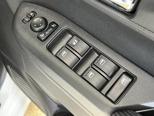 ムーヴＧ　バックカメラ　片側電動スライドドア　前後コーナーセンサーバックカメラ　片側電動スライドドア　前後コーナーセンサー　電子パーキング　オートブレーキホールド　オートマチックハイビーム　ＬＥＤヘッドライト　オートライト　スマートキー　プッシュスタート　ＵＳＢ（京都府）の中古車