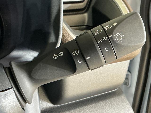 ムーヴＧ　バックカメラ　片側電動スライドドア　前後コーナーセンサーバックカメラ　片側電動スライドドア　前後コーナーセンサー　電子パーキング　オートブレーキホールド　オートマチックハイビーム　ＬＥＤヘッドライト　オートライト　スマートキー　プッシュスタート　ＵＳＢ（京都府）の中古車