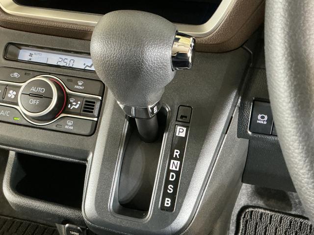 ムーヴＧ　バックカメラ　片側電動スライドドア　前後コーナーセンサーバックカメラ　片側電動スライドドア　前後コーナーセンサー　電子パーキング　オートブレーキホールド　オートマチックハイビーム　ＬＥＤヘッドライト　オートライト　スマートキー　プッシュスタート　ＵＳＢ（京都府）の中古車