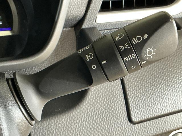 トールカスタムＧ　ターボ　ＳＡIII　ワンオーナー　ナビ　ドラレコ１オーナー　ナビ　バックカメラ　ドラレコ　ＥＴＣ　両側電動スライドドア　コーナーセンサー　フルセグＴＶ　Ｂｌｕｅｔｏｏｔｈ　オートクルーズコントロール　ＵＳＢ接続　１５インチ純正アルミホイール（京都府）の中古車