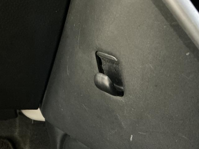 トールカスタムＧ　ターボ　ＳＡIII　ワンオーナー　ナビ　ドラレコ１オーナー　ナビ　バックカメラ　ドラレコ　ＥＴＣ　両側電動スライドドア　コーナーセンサー　フルセグＴＶ　Ｂｌｕｅｔｏｏｔｈ　オートクルーズコントロール　ＵＳＢ接続　１５インチ純正アルミホイール（京都府）の中古車