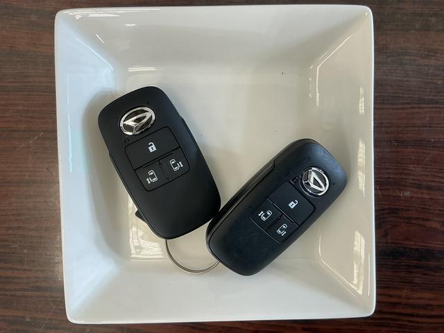 ムーヴキャンバスセオリーＧ　届出済み未使用車　ナビ　パノラマモニター届出済み未使用車　ナビ　パノラマモニター　両側電動スライドドア　ホットカップホルダー　前席シートヒーター　前後コーナーセンサー　フルセグＴＶ　Ｂｌｕｅｔｏｏｔｈ　オートマチックハイビーム　ＵＳＢ接続（京都府）の中古車