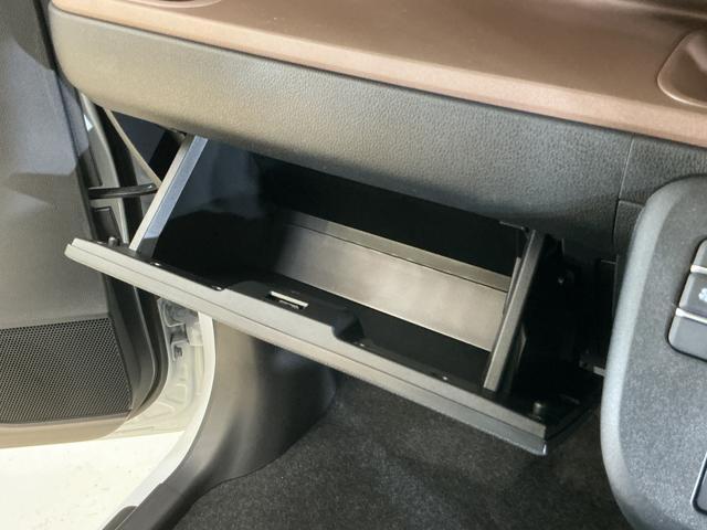 ムーヴキャンバスセオリーＧ　届出済み未使用車　ナビ　パノラマモニター届出済み未使用車　ナビ　パノラマモニター　両側電動スライドドア　ホットカップホルダー　前席シートヒーター　前後コーナーセンサー　フルセグＴＶ　Ｂｌｕｅｔｏｏｔｈ　オートマチックハイビーム　ＵＳＢ接続（京都府）の中古車