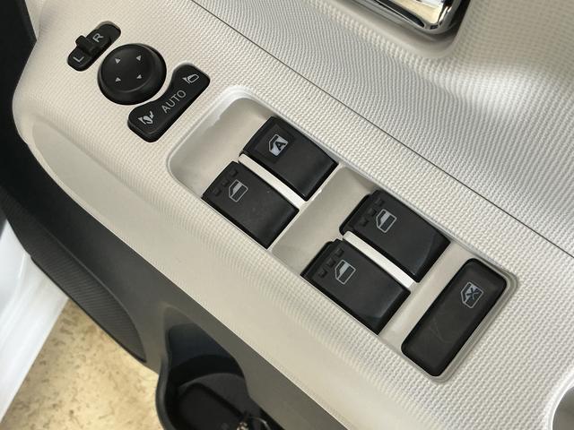 ムーヴキャンバスストライプスＧターボ　ワンオーナー　パノラマモニターワンオーナー　パノラマモニター　両側電動スライドドア　アダプティブクルーズコントロール　前席シートヒーター　前後コーナーセンサー　オートマチックハイビーム　ホットカップホルダー　ＵＳＢチャージャー（京都府）の中古車