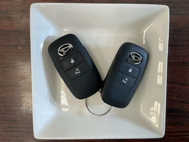 ムーヴＧ　届出済み未使用車　ディスプレイオーディオ　バックカメラ届出済み未使用車　ディスプレイオーディオ　バックカメラ　片側電動スライドドア　Ｑｉワイヤレス充電　前後コーナーセンサー　フルセグＴＶ　Ｂｌｕｅｔｏｏｔｈ　ＵＳＢ接続　オートマチックハイビーム（京都府）の中古車