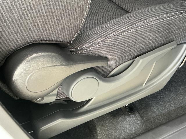 ムーヴＧ　届出済み未使用車　ディスプレイオーディオ　バックカメラ届出済み未使用車　ディスプレイオーディオ　バックカメラ　片側電動スライドドア　Ｑｉワイヤレス充電　前後コーナーセンサー　フルセグＴＶ　Ｂｌｕｅｔｏｏｔｈ　ＵＳＢ接続　オートマチックハイビーム（京都府）の中古車