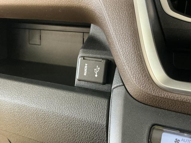 ムーヴＧ　届出済み未使用車　ディスプレイオーディオ　バックカメラ届出済み未使用車　ディスプレイオーディオ　バックカメラ　片側電動スライドドア　Ｑｉワイヤレス充電　前後コーナーセンサー　フルセグＴＶ　Ｂｌｕｅｔｏｏｔｈ　ＵＳＢ接続　オートマチックハイビーム（京都府）の中古車