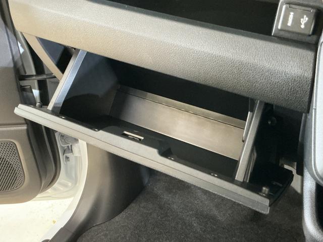 ムーヴＧ　届出済み未使用車　ディスプレイオーディオ　バックカメラ届出済み未使用車　ディスプレイオーディオ　バックカメラ　片側電動スライドドア　Ｑｉワイヤレス充電　前後コーナーセンサー　フルセグＴＶ　Ｂｌｕｅｔｏｏｔｈ　ＵＳＢ接続　オートマチックハイビーム（京都府）の中古車