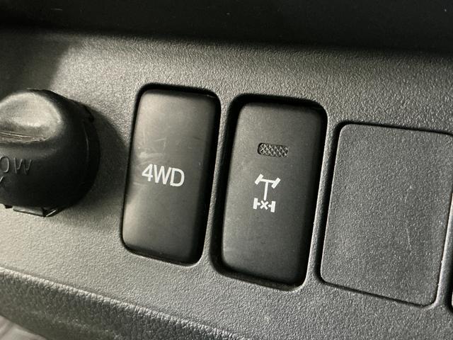 ハイゼットトラックＥＸＴ　ワンオーナー　切替式４ＷＤ　５速ＭＴ　３方開ワンオーナー　切替式４ＷＤ　５速ＭＴ　３方開　ＣＤオーディオ　荷台作業灯　デフロック　ラバーマット　ゲートプロテクター　ドアバイザー　フォグライト　キーレスエントリー　１２Ｖ電源ソケット（京都府）の中古車