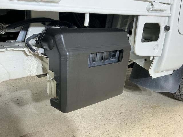 ハイゼットトラックＥＸＴ　ワンオーナー　切替式４ＷＤ　５速ＭＴ　３方開ワンオーナー　切替式４ＷＤ　５速ＭＴ　３方開　ＣＤオーディオ　荷台作業灯　デフロック　ラバーマット　ゲートプロテクター　ドアバイザー　フォグライト　キーレスエントリー　１２Ｖ電源ソケット（京都府）の中古車