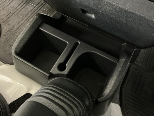 ハイゼットトラックＥＸＴ　ワンオーナー　切替式４ＷＤ　５速ＭＴ　３方開ワンオーナー　切替式４ＷＤ　５速ＭＴ　３方開　ＣＤオーディオ　荷台作業灯　デフロック　ラバーマット　ゲートプロテクター　ドアバイザー　フォグライト　キーレスエントリー　１２Ｖ電源ソケット（京都府）の中古車