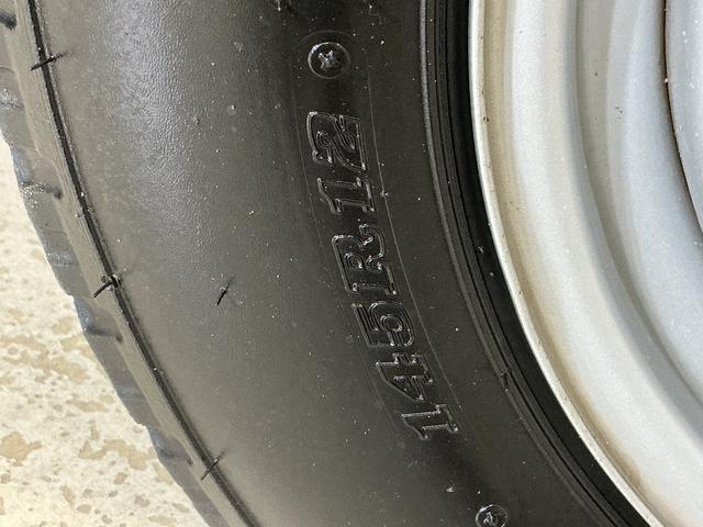 ハイゼットトラックＥＸＴ　ワンオーナー　切替式４ＷＤ　５速ＭＴ　３方開ワンオーナー　切替式４ＷＤ　５速ＭＴ　３方開　ＣＤオーディオ　荷台作業灯　デフロック　ラバーマット　ゲートプロテクター　ドアバイザー　フォグライト　キーレスエントリー　１２Ｖ電源ソケット（京都府）の中古車