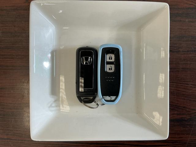 Ｎ−ＷＧＮカスタムＬホンダセンシング　ナビ　バックカメラ　ＥＴＣ　ドラレコナビ　バックカメラ　ＥＴＣ　ドライブレコーダー　プッシュボタンエンジンスタート　ＬＥＤヘッドライト　フルセグチューナー　ブルートゥース対応　コーナーセンサー　オートエアコン　アルミホイール　ＡＢＳ（京都府）の中古車