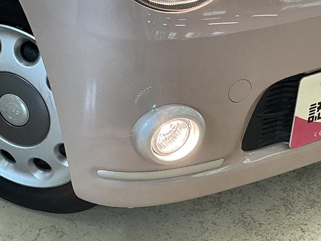 ミラココアココアプラスＸ　ＣＤオーディオ　ルーフレール　フォグライトＣＤオーディオ　ルーフレール　フォグライト　スマートキー　ウインカーミラー　ドアバイザー　盗難防止装置　ヘッドライトレべライザー　１２Ｖ電源ソケット　電動格納ドアミラー　スペアタイヤ　オートエアコン（京都府）の中古車