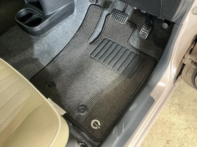 ミラココアココアプラスＸ　ＣＤオーディオ　ルーフレール　フォグライトＣＤオーディオ　ルーフレール　フォグライト　スマートキー　ウインカーミラー　ドアバイザー　盗難防止装置　ヘッドライトレべライザー　１２Ｖ電源ソケット　電動格納ドアミラー　スペアタイヤ　オートエアコン（京都府）の中古車